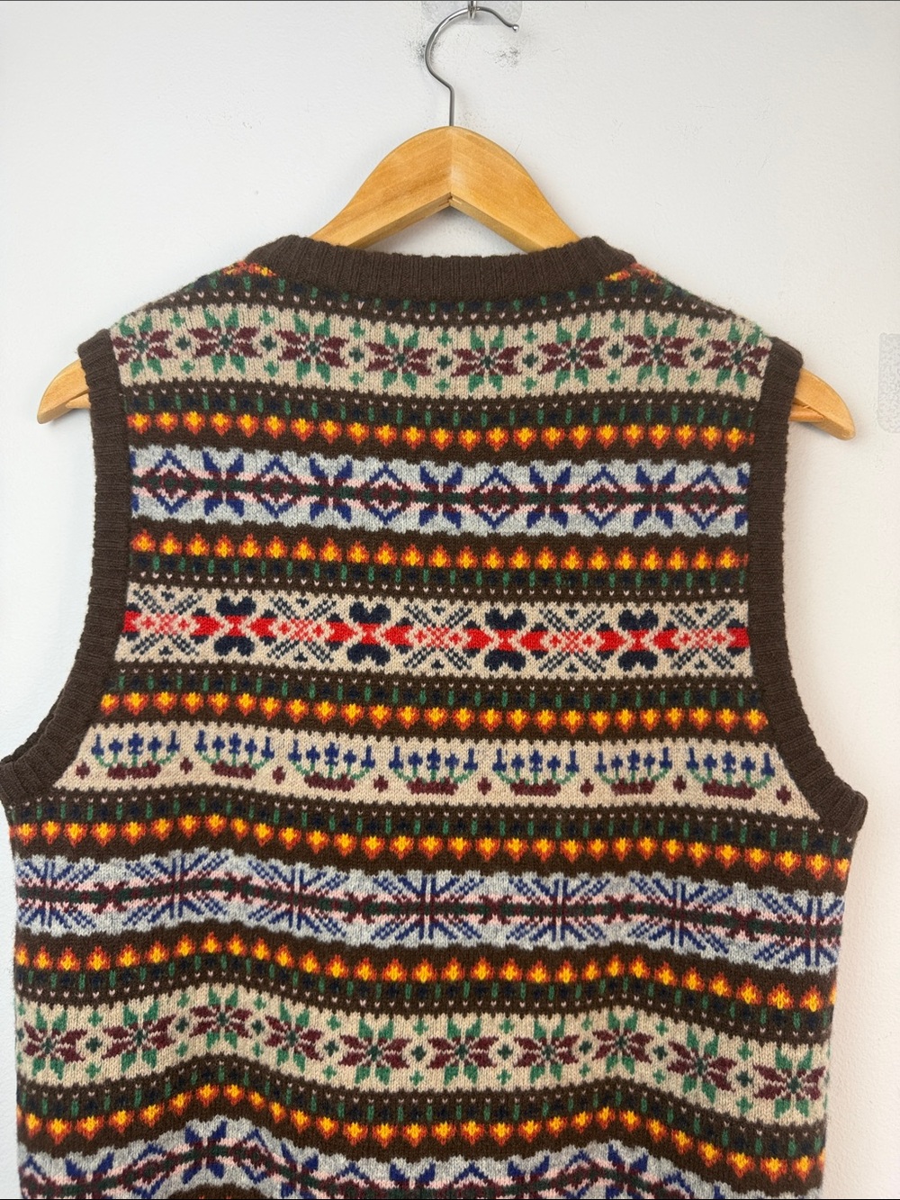 J. Crew Men’s Lambswool Fair Isle Sweater Vest Small Winter Layer Preppy Classic - Picture 12 of 16